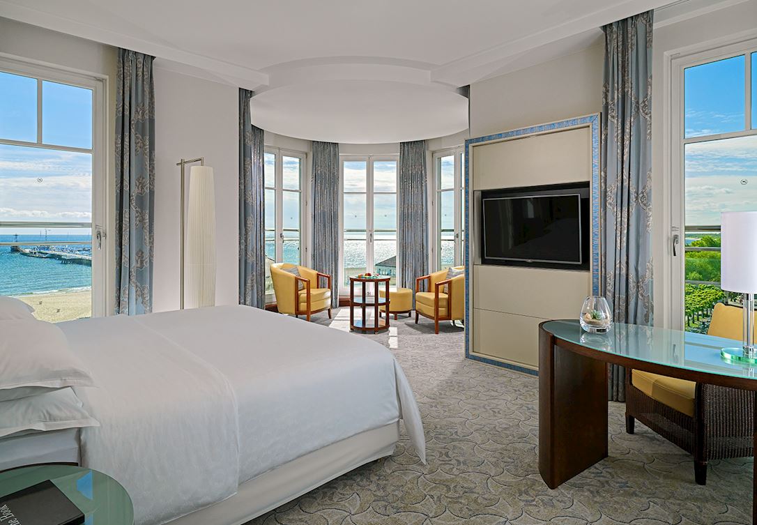 Apartament z rotundą i widokiem na morze								